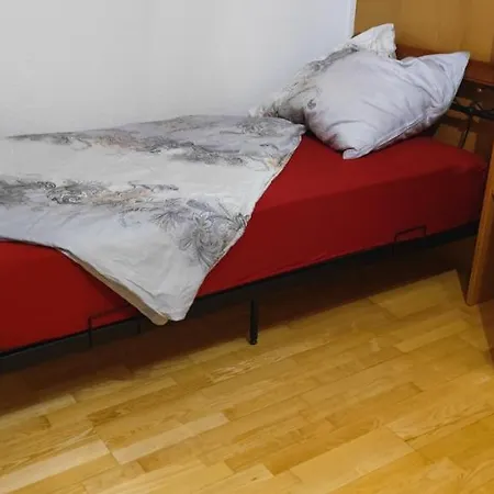 Einzimmerwohnung Mit Parkplatz Ohne Kueche * Bischweier