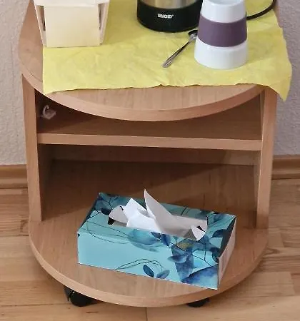 Einzimmerwohnung Mit Parkplatz Ohne Kueche Apartmán *